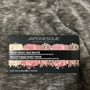Japonesque Velvet Touch Face Palette